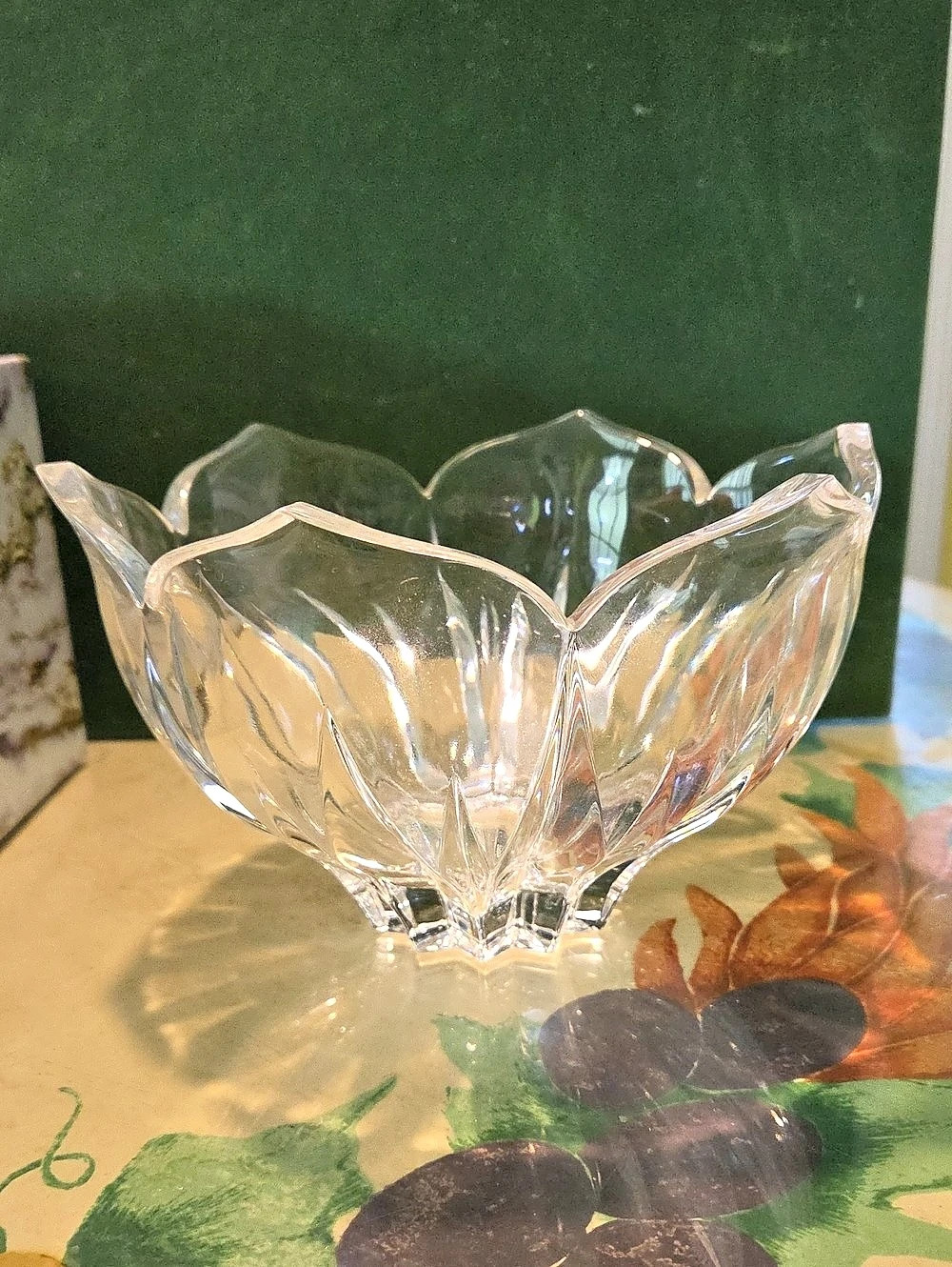 Clear Cut Crystal Scalloped Serving Bowl